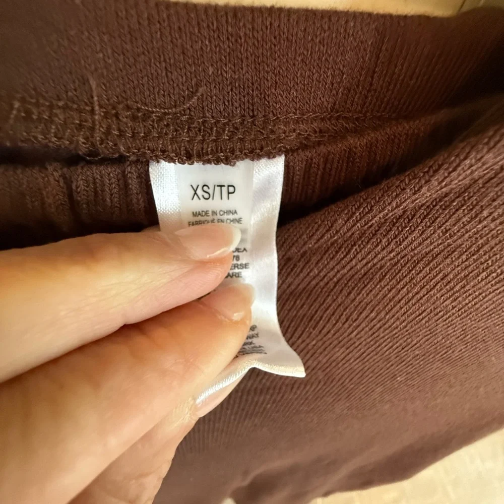 Elie Tahari Brown Ribbed Pajama Set - Picture 11 of 12